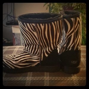 Ugg boots size 9.